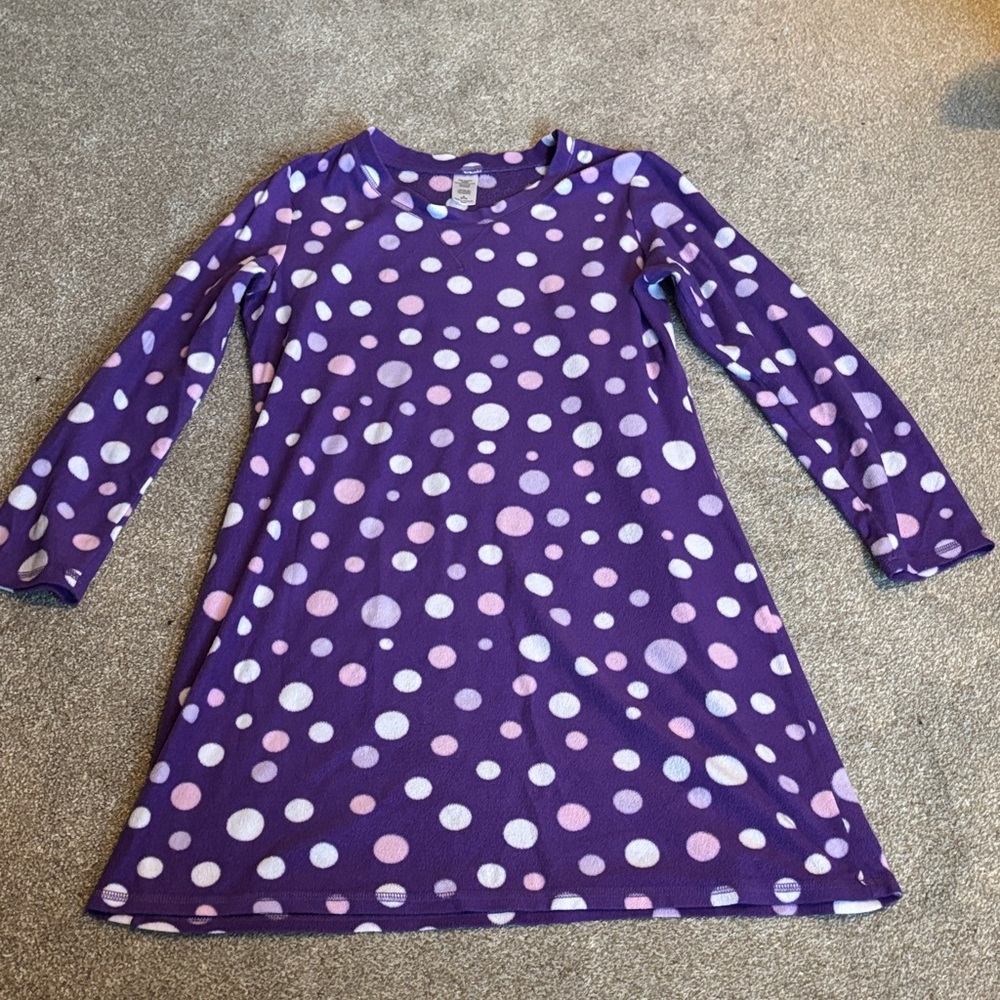Walmart brand Women’s fleece polka dot nightgown size medium